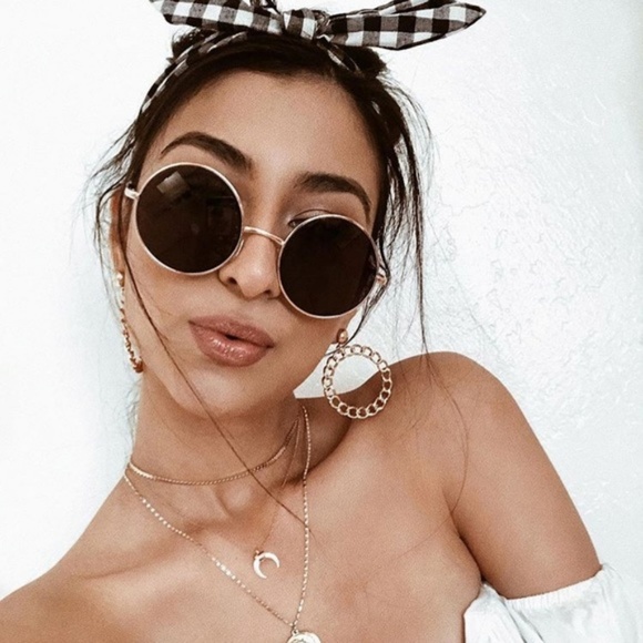 Jewelry - LAST Gold Chain Round Hoop Earrings